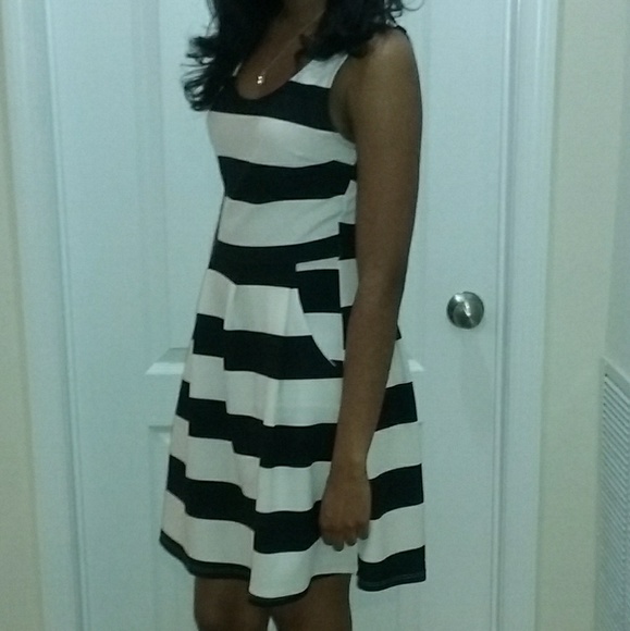 Charlotte Russe Dresses & Skirts - BLACK AND WHITE STRIPED DRESS